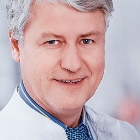 Dr. med. Michael Hanicke I Kieferorthopädie Köln