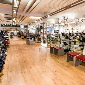 Schuh Mücke in Nürnberg-Mögeldorf Damenschuhe und Herrenschuhe