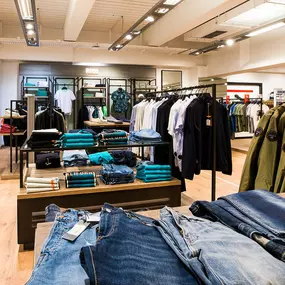 MUECKE Nürnberg-Mögeldorf Herrenmode