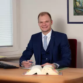 Bild von Kanzlei Hollmayr - Perl & Kollegen / Seit über 30 Jahren