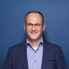 Hauptvertreter Sascha Frank