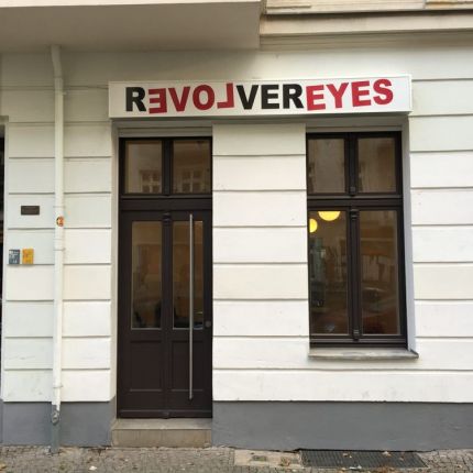 Logotyp från Wimpernverlängerung Revolver Eyes Berlin