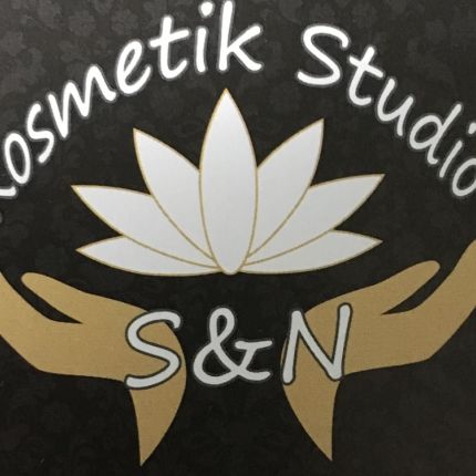 Logotipo de Kosmetik Studio S und N