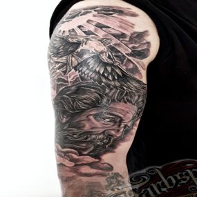 Bild von Farbspiel Tattoo