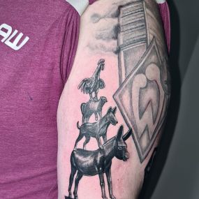 Bild von Farbspiel Tattoo