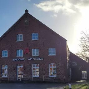Aussenansicht der Edenhof-Apotheke