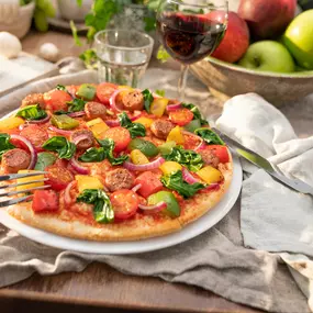 MUNDFEIN vegane Pizza Valeria mit pflanzlicher Merguez von Redefine Meat