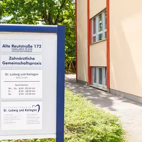 Zahnarztpraxis Dr. Volker Ludwig & Kollegen MVZ GmbH | Praxisschild