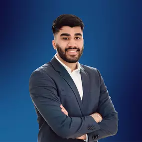 Samey Chopra - AXA Versicherungen Claus Decker - Kfz Versicherung in Köln