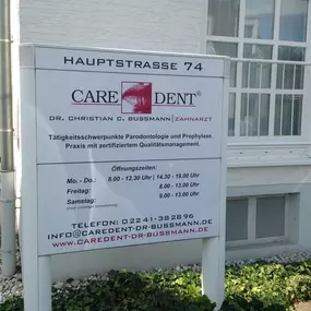 Zahnarzt-Praxis Caredent - Dr. Christian C. Bussmann Siegburg