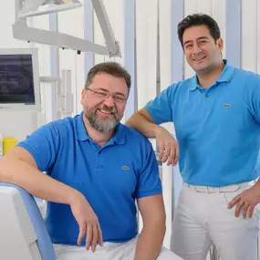 Zahnarzt Nürnberg | Taromi und Modami | Zahnärzte Mehrdad Taromi und Shahnam