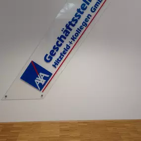 Wandschild in der Agentur
