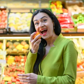 Anamaria Hager: Entwicklerin des Chronobiologischen Ernährungstraining. Mein Chronobiologisches Ernährungstraining (CbE) zeigt Dir, wie Du die Lebensmittel in der richtigen Qualität und zur richtigen Mahlzeit genießen kannst, um die besten Effekte auf Körper und Geist zu erzielen. Es geht hier um Essen nach der inneren Uhr.