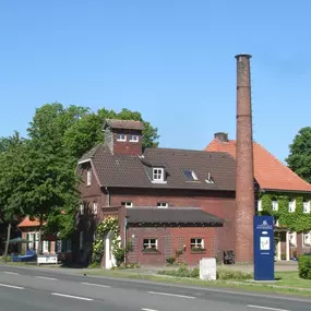 Außenansicht Eckhart Bald Naturmöbel

Team 7, Hüsler Nest und mehr ...
