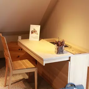 Ein kleines, verstecktes Büro im Wohnzimmer oder Schlafzimmer: Unser Sekretär CUBUS von Team 7