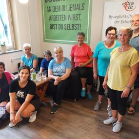 Ihr Fitnessstudio in Bad Grönenbach mit Fokus auf gerätegestütztem Krafttraining und Gesundheit. Unser chipkartengesteuerten Milon Zirkel, unser Beweglichkeitstrainingsbereich oder unsere Wassermassageliege – für jede Generation und jedes Trainingsziel ist etwas dabei. Wir kümmern uns um ihre Rückenschmerzen, Fettabbau oder Muskelaufbau, also das richtige Abnehmen.