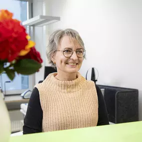 Als Digital Business Partner beraten und begleiten wir unsere Mandanten nahbar und nachhaltig. Wir sind greifbar und erreichbar, als Kanzlei etabliert und als Digitale Pioniere auf dem Weg in die Zukunft. Unsere Vision: Digitalisierung in allen Bereichen – ohne Papier, Drucker und Scanner.