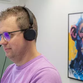 Als Digital Business Partner beraten und begleiten wir unsere Mandanten nahbar und nachhaltig. Wir sind greifbar und erreichbar, als Kanzlei etabliert und als Digitale Pioniere auf dem Weg in die Zukunft. Unsere Vision: Digitalisierung in allen Bereichen – ohne Papier, Drucker und Scanner.