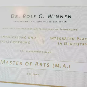 Dr. med. dent. Rolf G. Winnen - Zahnärzte am Kirchplatz