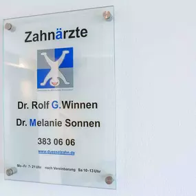 Dr. med. dent. Rolf G. Winnen - Zahnärzte am Kirchplatz