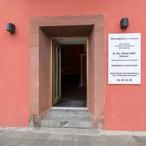 Bild von Zahnarztpraxis Dr. Robert Neff am Ruthenplatz