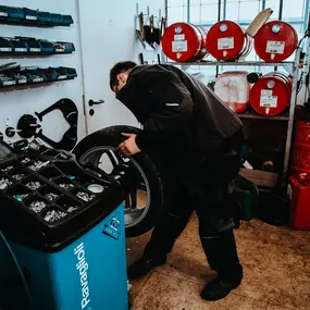 Lämmi´s Schraubstation KFZ Reparaturen Meisterbetrieb