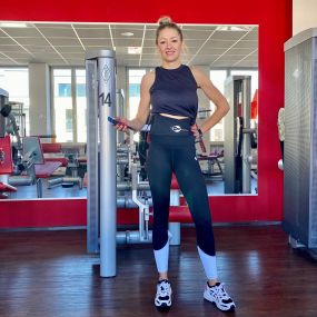 160 Fitnesskurse pro Monat bekommst du bei uns im Frauenfitness fitnesspoint Lady in Nürnberg. Für alle deine Ziele und Wünsche das richtige Programm: Zumba, Jumping, Yoga, Pilates, Langhanteltraining, Rückentraining, Bauch-Beine-Po, Step, Cardio und vieles mehr.