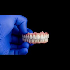 Zahnersatz - Zahnarztpraxis Stefan von Ostranitza |  Zahnarzt Zahnersatz Parodontologie | München