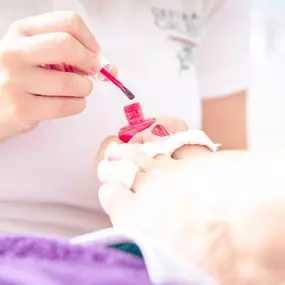 Fußnägel lackieren - Pediküre - Kosmetik - Kosmetik Doris Richter - München