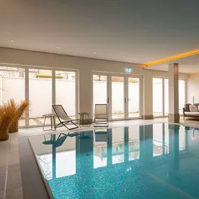 Pool - indoor