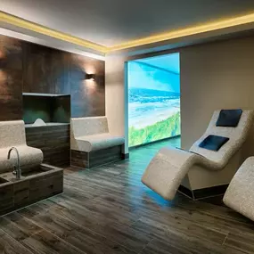 Ice fountains and heated loungers