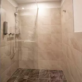 Premium room bathroom