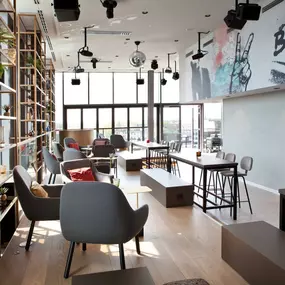 Bild von Hotel Indigo Berlin - East Side Gallery by IHG