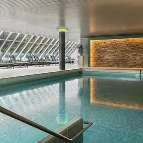 Pool - indoor