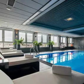 Pool - indoor