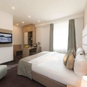 Suite with One Double Bed