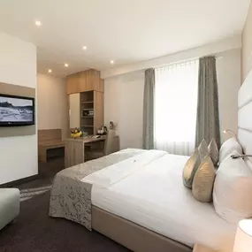 Suite with One Double Bed