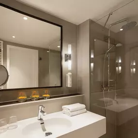 Bild von Holiday Inn Berlin City Center East P-Berg by IHG