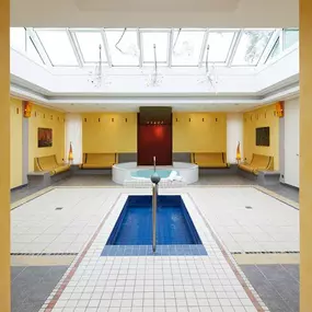 Pool - indoor