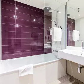 Premier Inn Germany bathroom