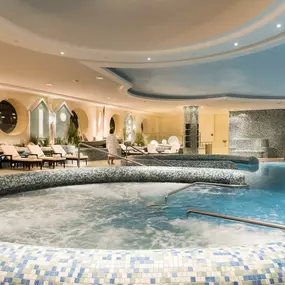 Indoor-Pool