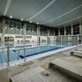 Fitness First Frankfurt Eschenheimer Turm - Pool