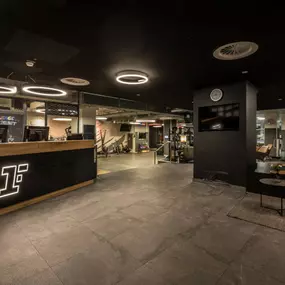 Fitness First Frankfurt Eschenheimer Turm - Empfang