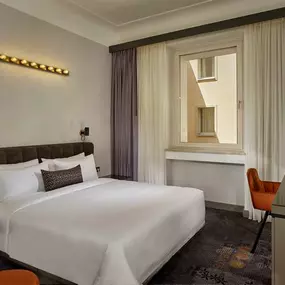 Superior room atrium view