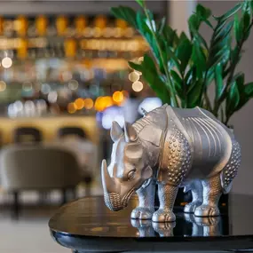 Park Plaza Details Rhino