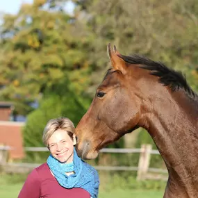 Bild von Pferdetherapeut Pferd-entspann-Dich Claudia Gansohr-Kratz, M.A.