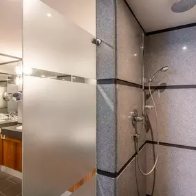 Executive Suite shower