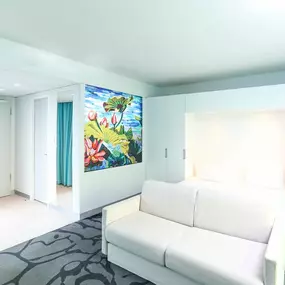 Corner room art suite