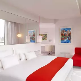 Art Panorama Room