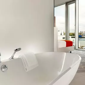 Art Panorama Room Bath